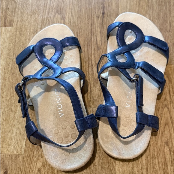 Vionic Tan Footwear - Picture 3 of 5